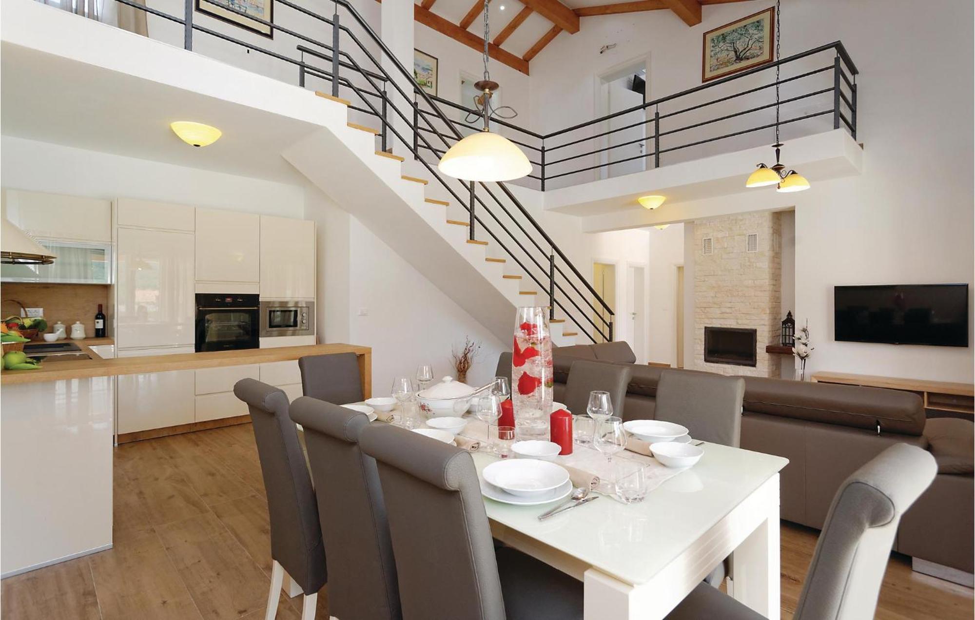 Lovely Home In Sibenik With Wifi מראה חיצוני תמונה