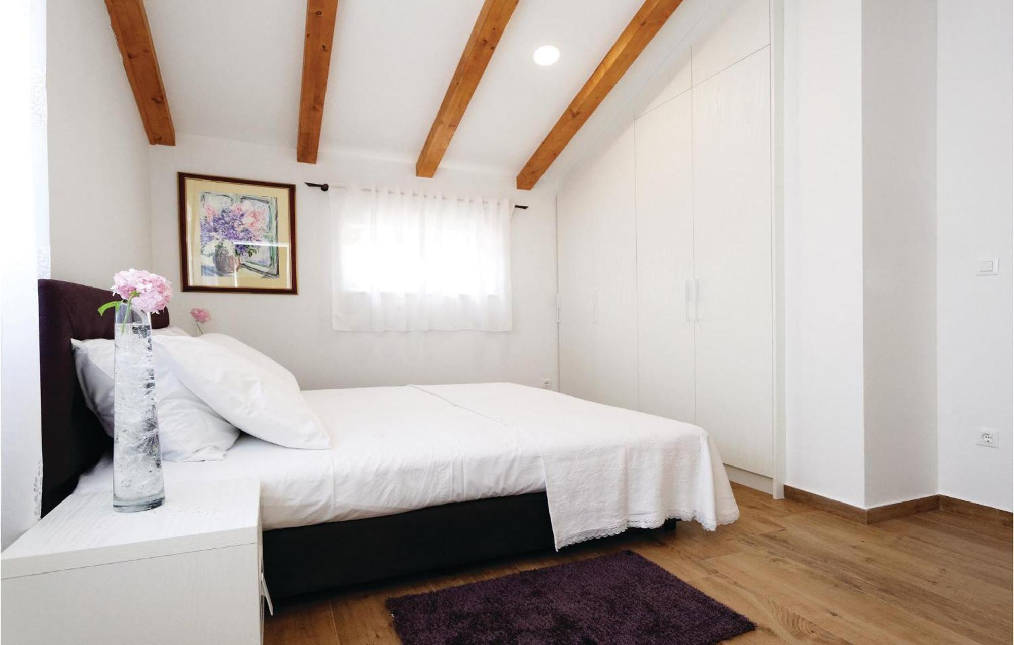 Lovely Home In Sibenik With Wifi מראה חיצוני תמונה