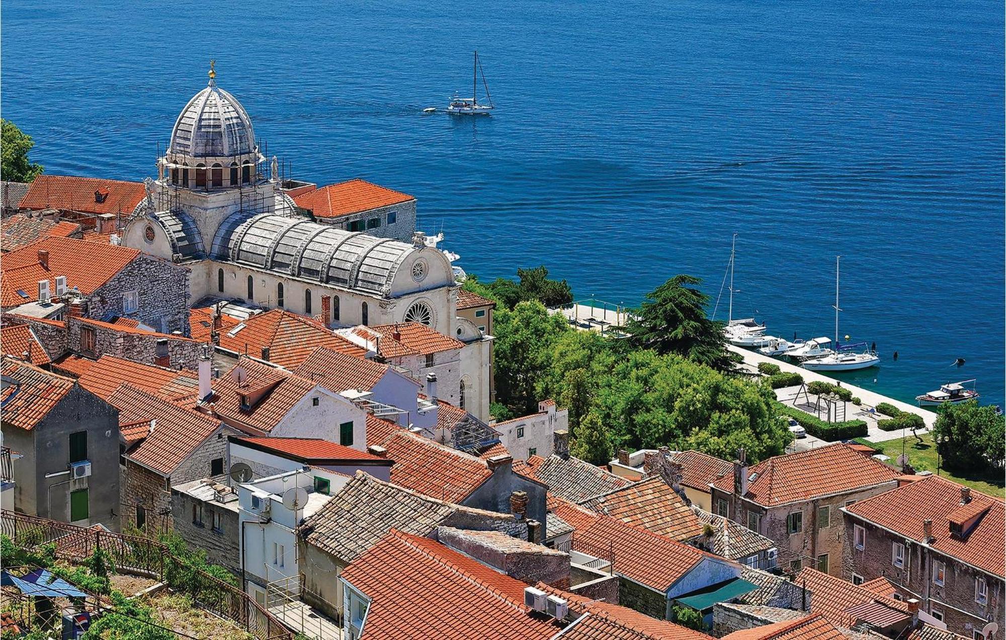 Lovely Home In Sibenik With Wifi מראה חיצוני תמונה